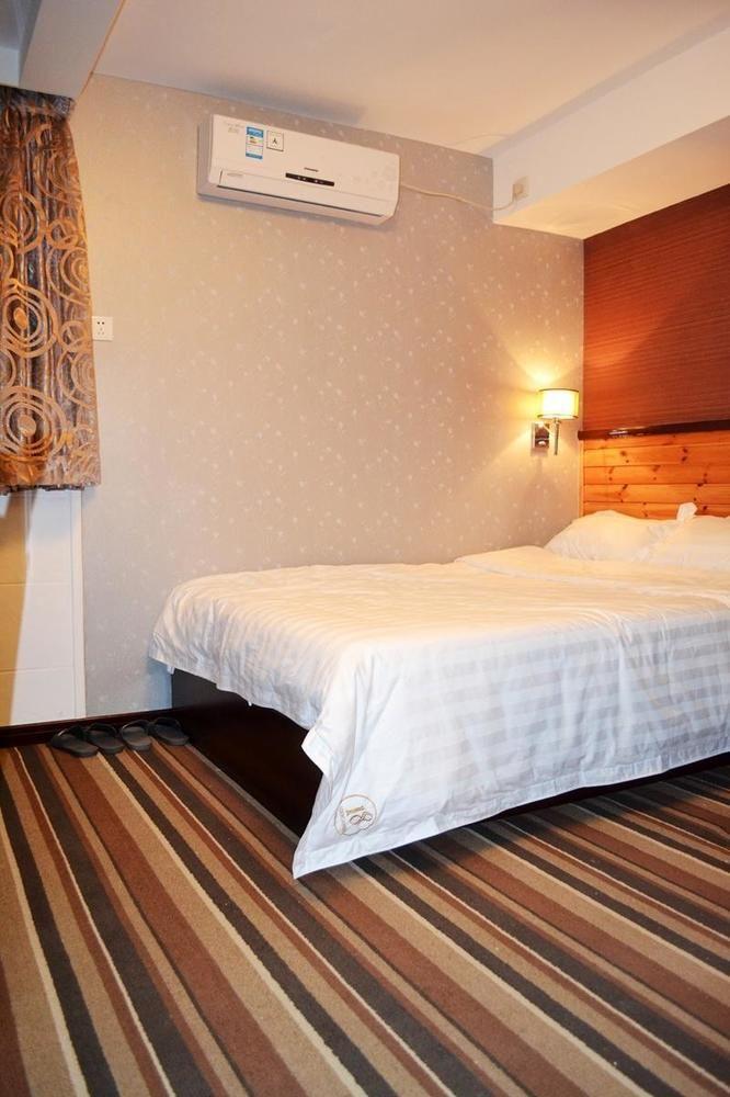 Tianquan 18 Degree Holiday Villa Hotel Сямынь Экстерьер фото